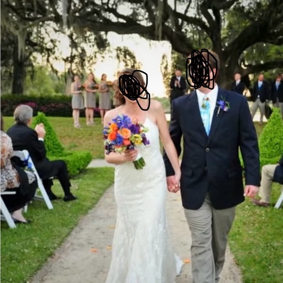 Anna Maier Ulla-Maija Couture Wedding Gown size 8 (loose fitting style) - Picture 3 of 7